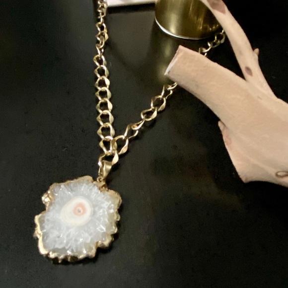 Melrose and Market Jewelry - Melrose market necklace